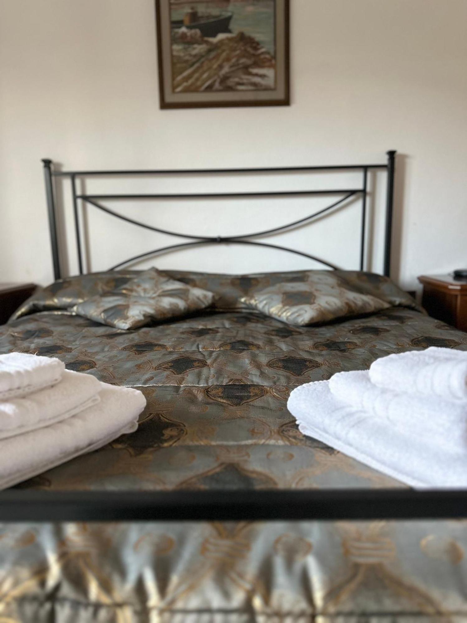 Peace & Relax Holiday Home Lazzeretto Bagian luar foto